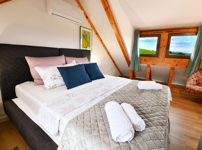 Room 4, Plivanje u Zalazak Sunca, Barilović