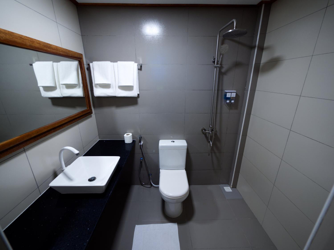Bathroom, Maldivine Stay Dhiffushi, Kaafu Atoll