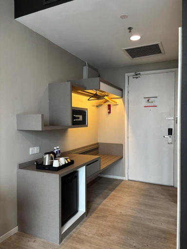 Others 5, QQQ hotel type room Empire Damansara, Petaling Jaya