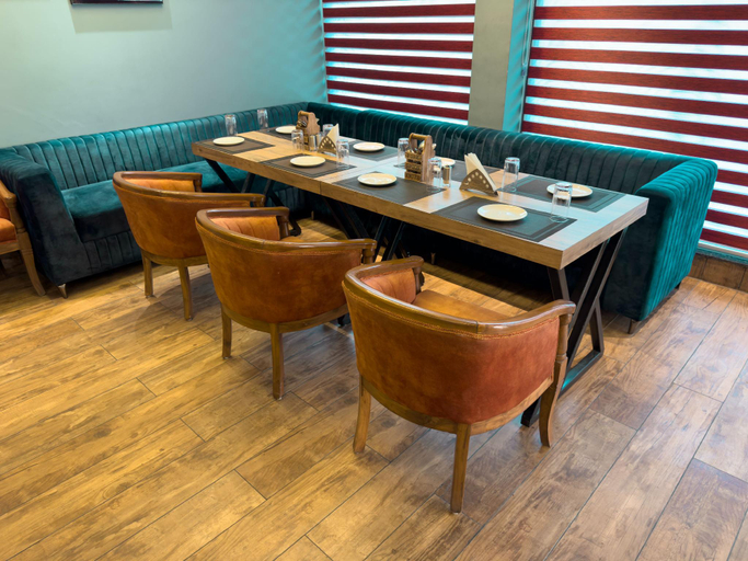 Restaurant 5, Green Wood Villas, Delhi