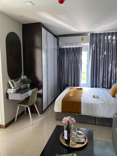 Bedroom 2, The Mansion @Surasak Center, Si Racha
