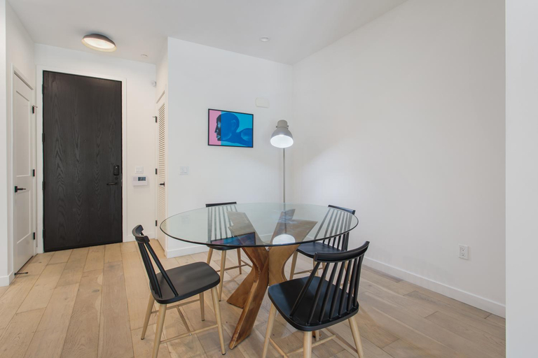 Others 4, West Side Prime Location 2 Bedroom with Pool, Los Angeles