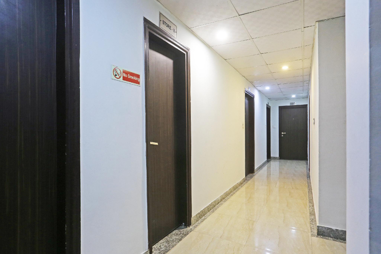 Public Area 3, Hotel Aerostar Gold Near Yashobhoomi, Delhi