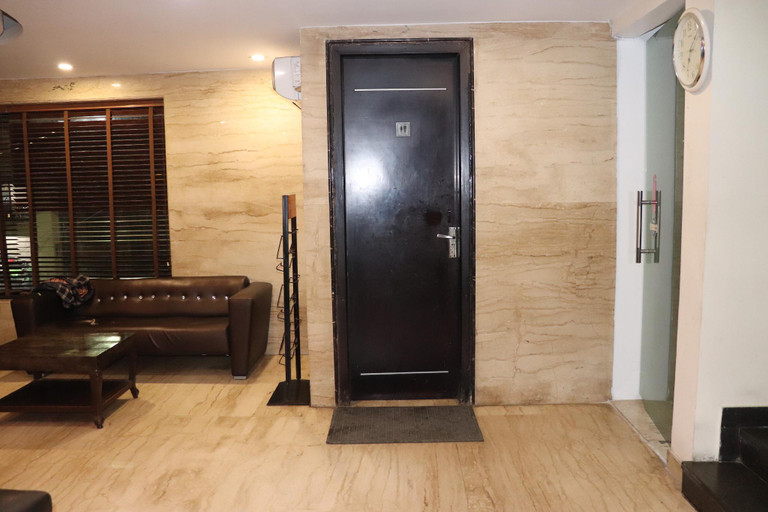 Public Area 2, Hotel O Delhi, Delhi