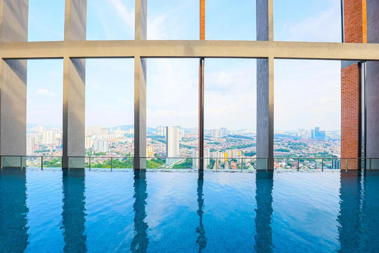 For 4 // 2BR Family Suite Millerz OUG w Parking, Kuala Lumpur