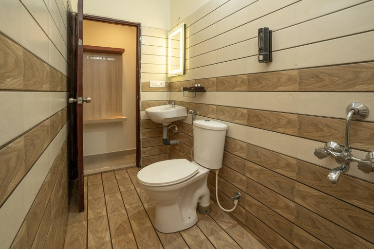Bathroom 3, BR RESIDENCY, Thrissur