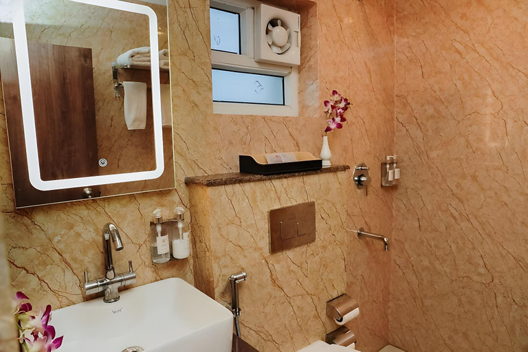 Bathroom 4, Regenta Inn Greater Noida, Gautam Buddha Nagar