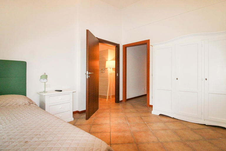 Bedroom, Lake & Country Holidays, Verona