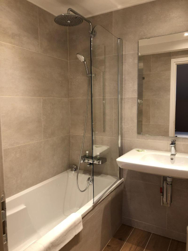Bathroom 4, Hôtel La Villa Fleurie, Côte-d'Or