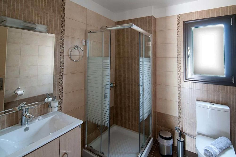 Bathroom 3, Riviera Perdika Hotel, Epirus