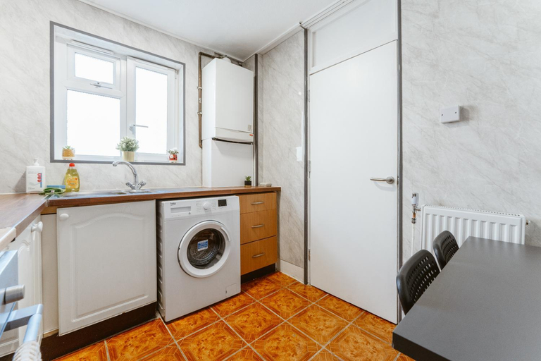 Others 5, Holloway Road Double rooms - 5, London