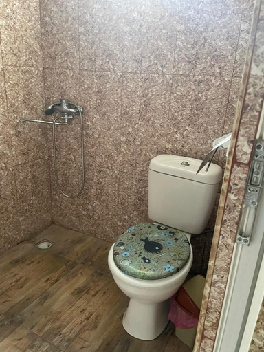 Bathroom 2, Tskaltubo Guesthouse Oda, Tskaltubo