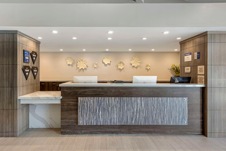 Public Area 2, Best Western Plus Executive Inn, Los Angeles