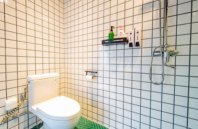 Bathroom 2, Sanya IPK Backpackers Hostel , Sanya