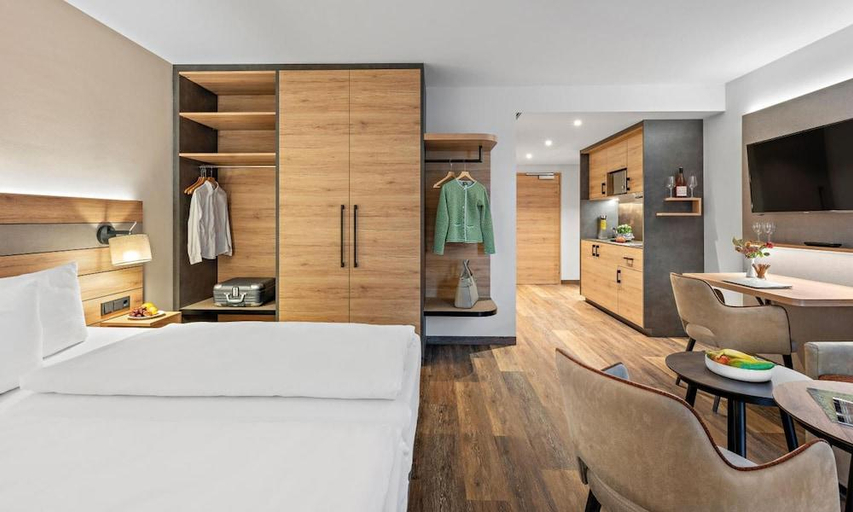 Bedroom 4, Hotel Seeblick, Traunstein