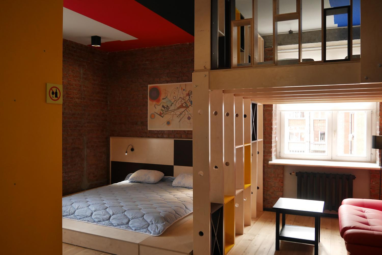 Others 5, Hovel Hostel, Krasnoyarsk