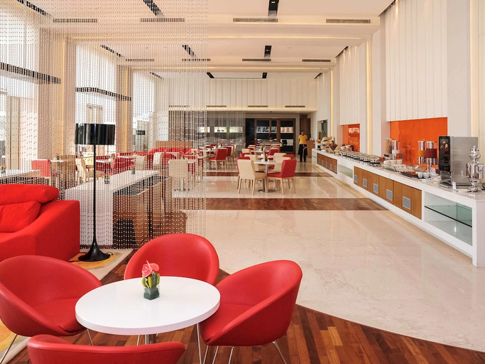 Food & Drinks 4, Ibis Delhi Airport, Delhi