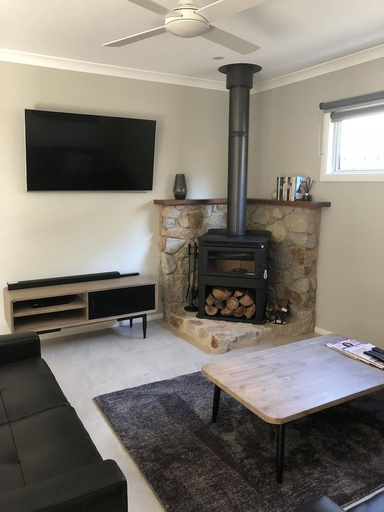 Others 5, luxury abalina cottages, Alpine - East