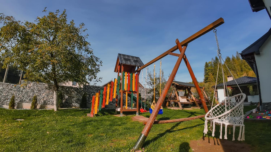 Others 4, Bucovina Inn, Gura Humorului