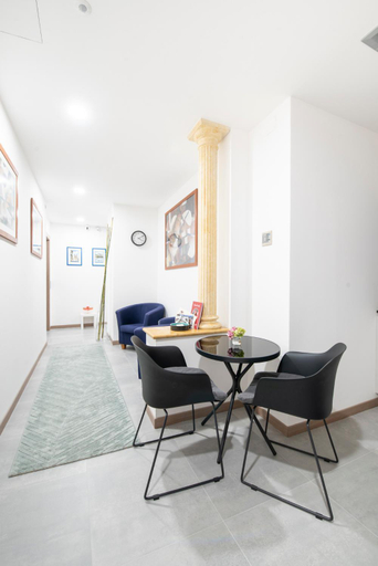 Others 4, B&B Dante, Pordenone