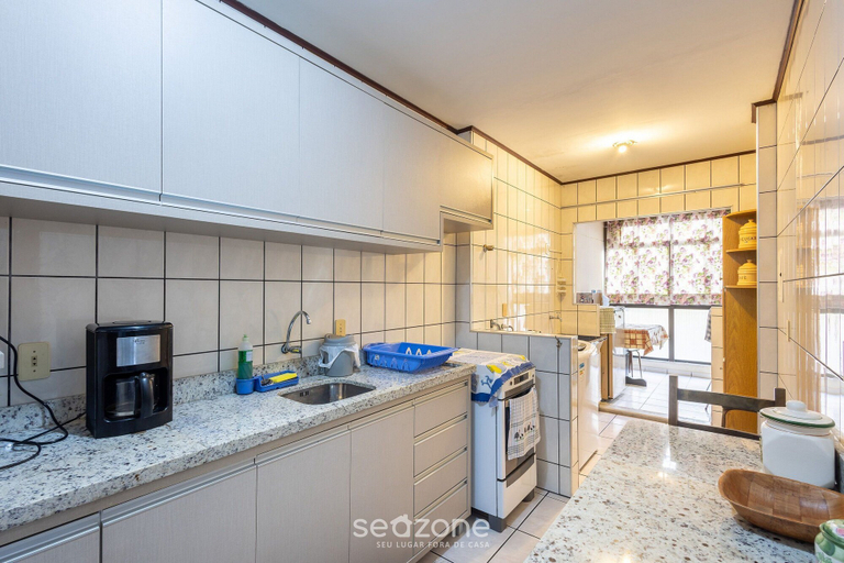 Private kitchen 3, Apt w/ Balcony - Seafront in Meia Praia Ceo0104, Itapema