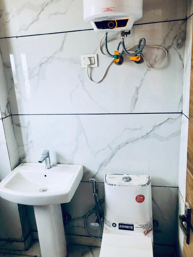 Bathroom, Oh My Place Noida - 93, Gautam Buddha Nagar