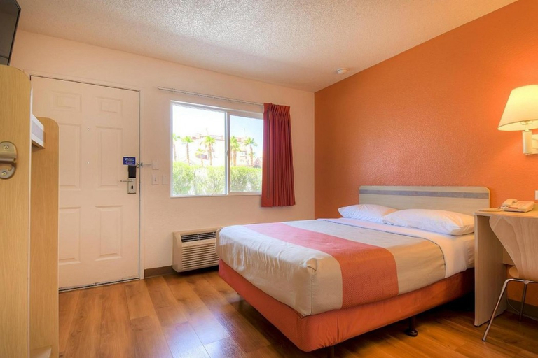 Bedroom 3, Motel 6 Las Vegas, NV - Boulder Highway, Clark