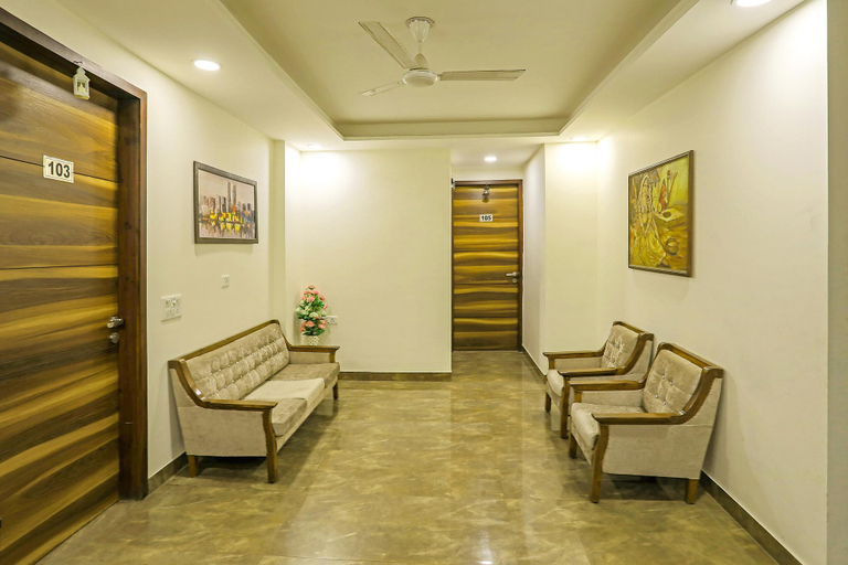 Public Area 2, FabHotel White House BNB, Delhi