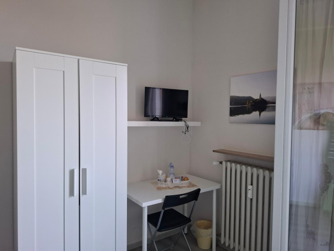 Others 5, FARE BnB - Room del Parco, Reggio Nell'Emilia