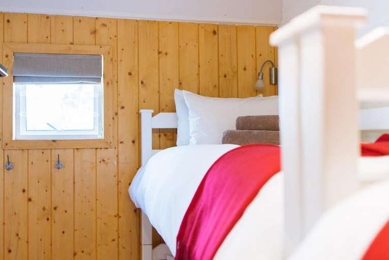 Bedroom 4, Trail's End, Overberg