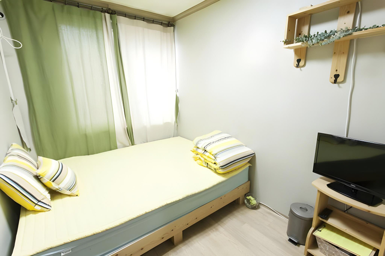 Bedroom 3, Jeonju Dana Haru Guesthouse, Jeonju