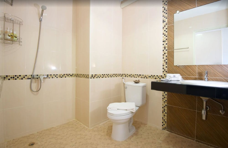 Bathroom 4, Ban's Diving Resort, Ko Phangan