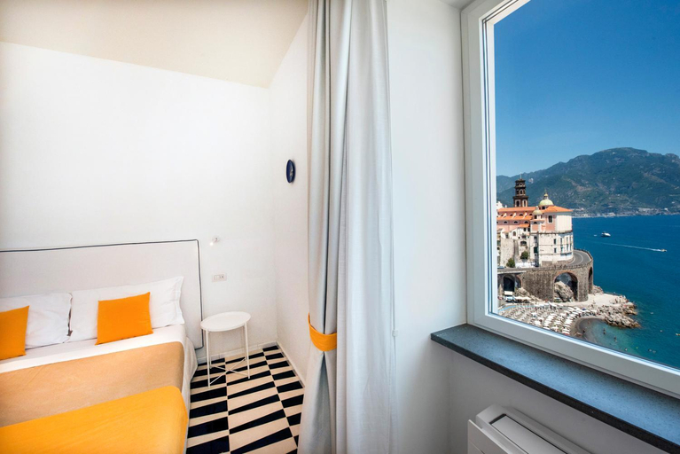 2, Le Tre Sirene Rooms, Salerno
