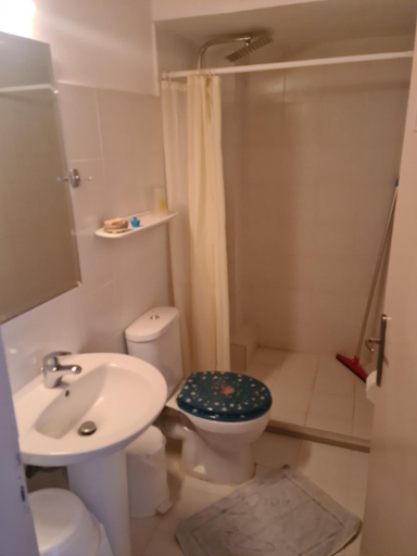 Bathroom, Lefteris, North Aegean