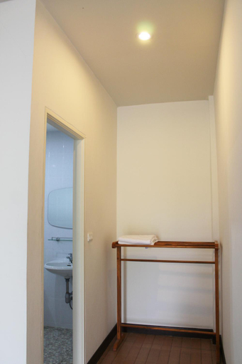 Bathroom 3, Kaengkachan Lake Hill Resort, Kaeng Krachan