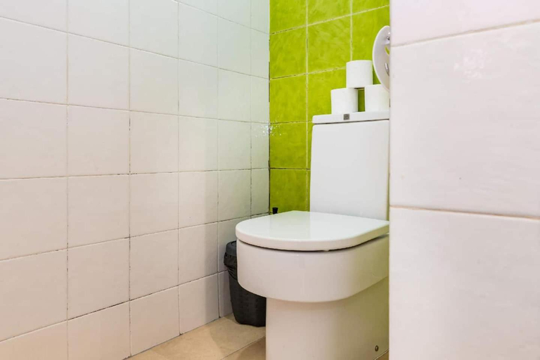 Bathroom 3, Fridays Flats Dreamy Duplex - Stylish Beach Loft, Barcelona