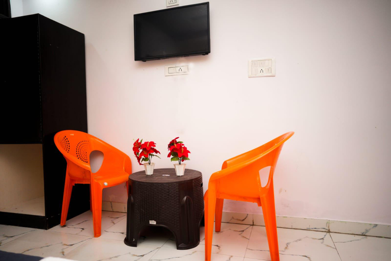 Others 3, Hotel Downtown, Delhi