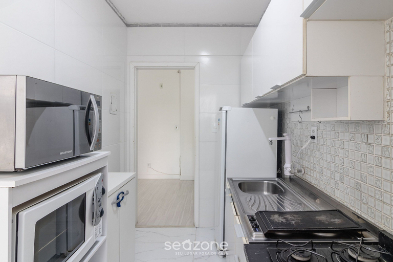 Private kitchen, Full 2-bed Apt 80m From the Beach in BC, Balneário Arroio do Silva