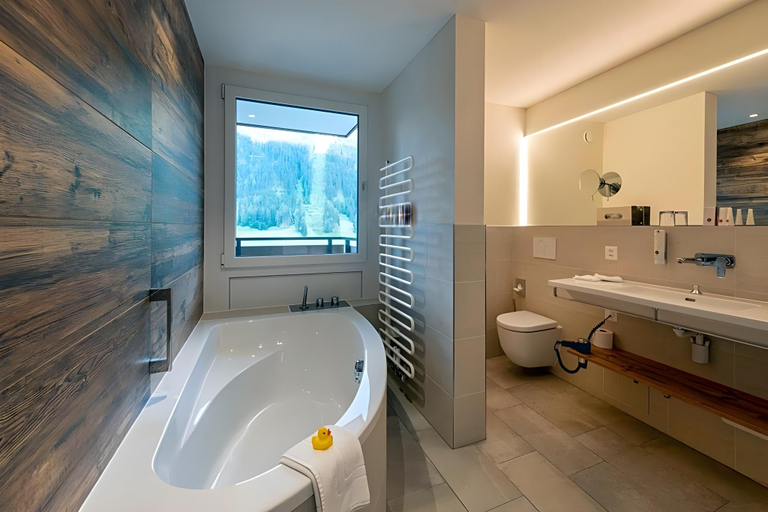 Bathroom 5, Mountain Plaza Hotel, Prättigau/Davos