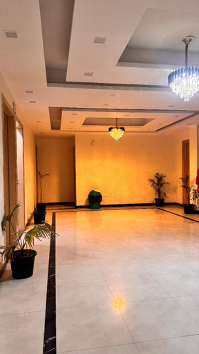 Public Area, Sky Hotel, Gurgaon