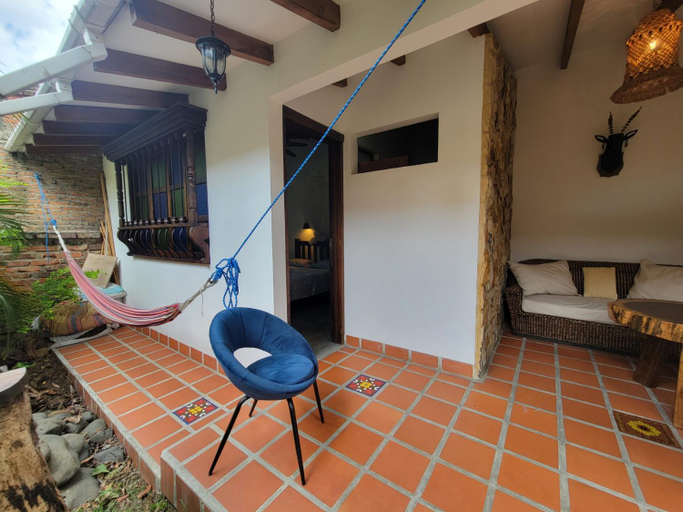 Others, Beautiful Double Room, Private Bathroom, Garden, Santiago de Cali