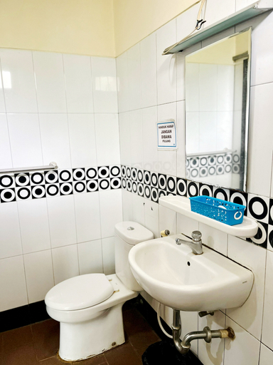 Bathroom 4, Fontana Residencia Guest House 3, Jakarta Selatan