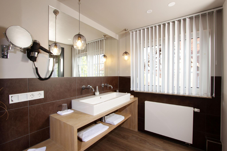 Bathroom 3, Hotel Restaurant Reichsadler, Neckar-Odenwald-Kreis