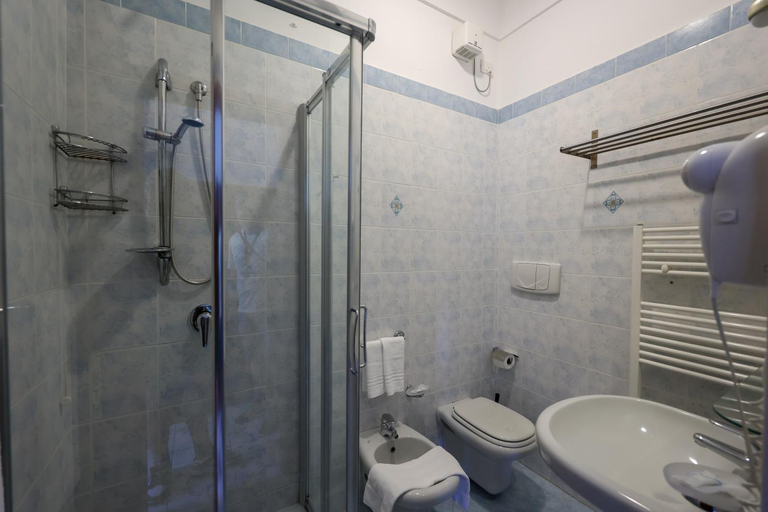 Bathroom, Hotel Residence - Parco Mare Monte, Napoli