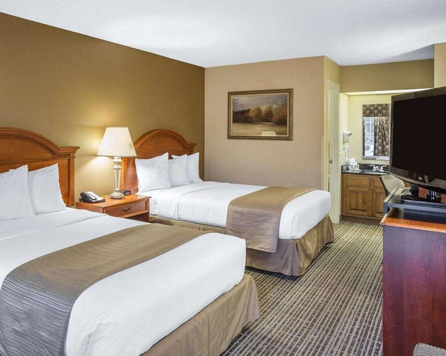 Bedroom 2, Quality Inn Carrollton, Carroll