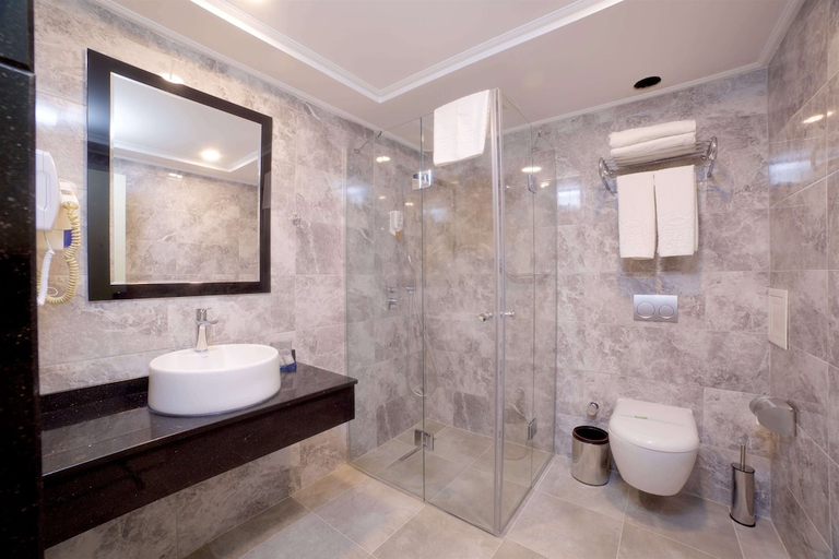 Bathroom 3, Sorriso Hotel Due, Fatih