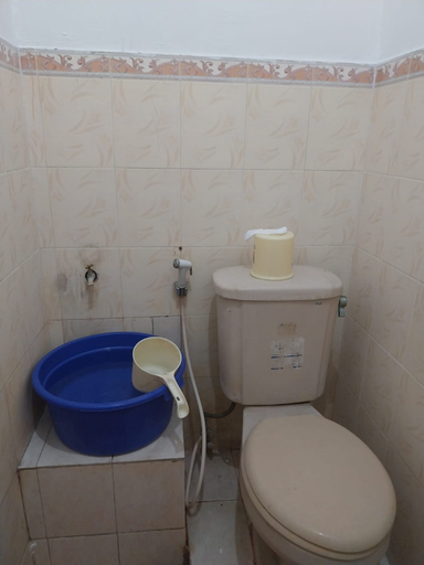 Bathroom 5, Ndalem Surya Malioboro, Yogyakarta