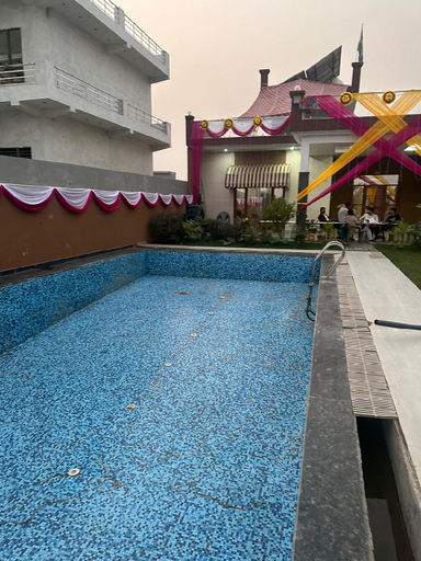 Sport & Beauty 2, The Jungle Retreat, Ghaziabad