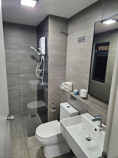 Bathroom 4, Mayabay Residence Gamuda Cove DDShomestays , Kuala Langat