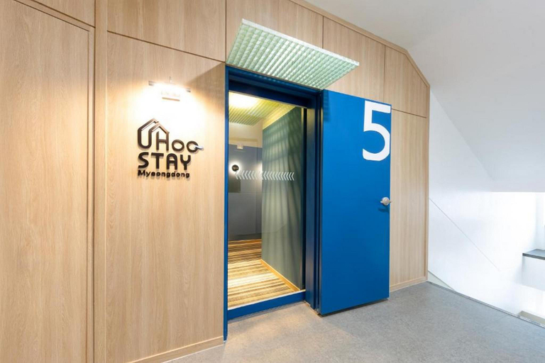 Others 5, Uhoostay Myeongdong, Jung